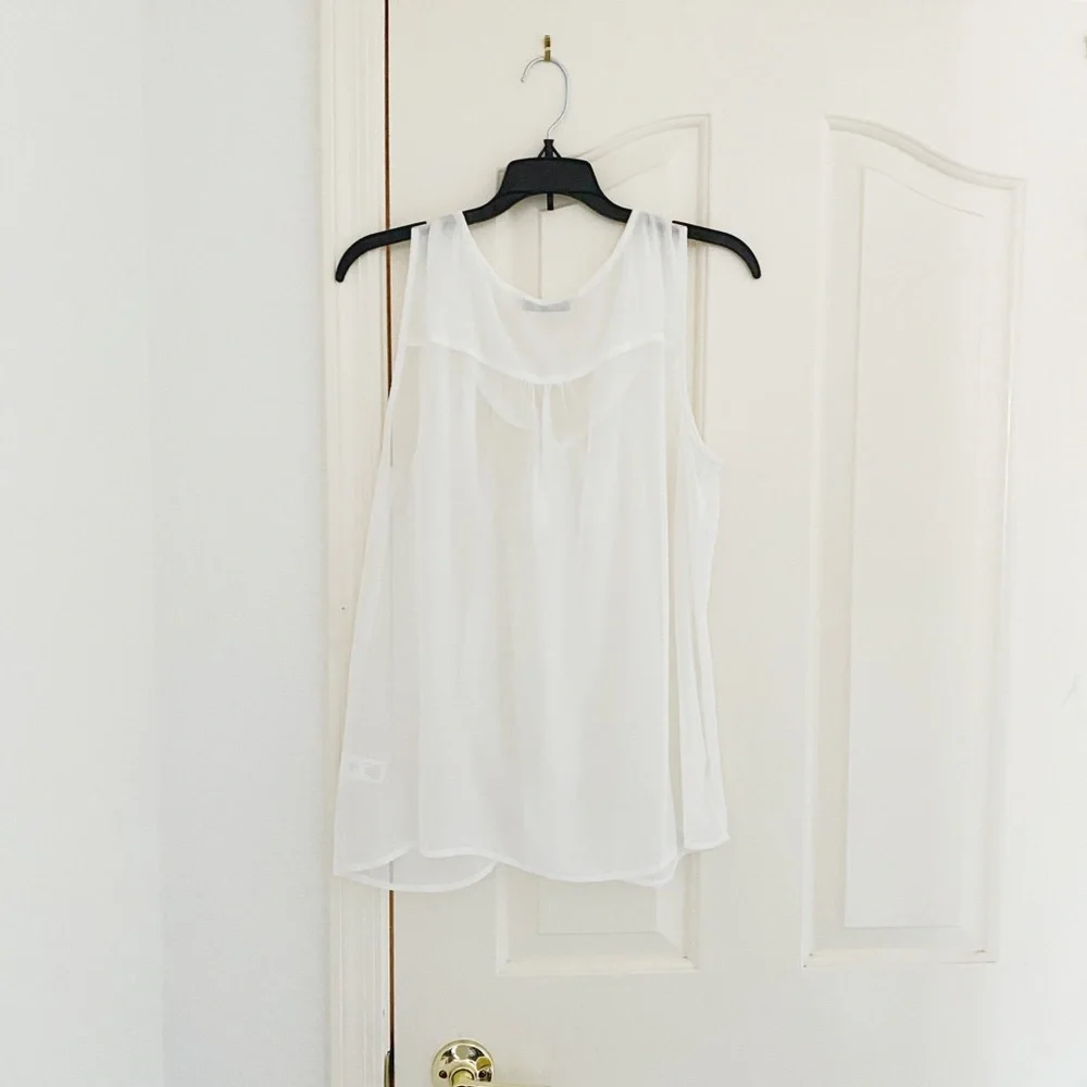 Old Navy Cream/White Neck Tie Sleeveless Blouse - Picture 3 of 3